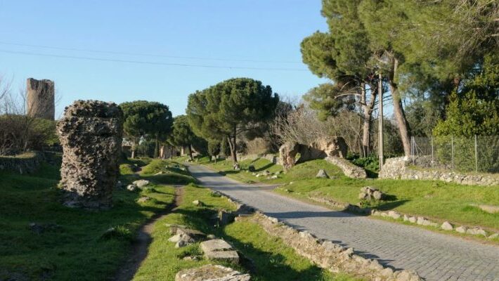 Mostra fotografica delle immagini storiche e contemporanee della Via Appia