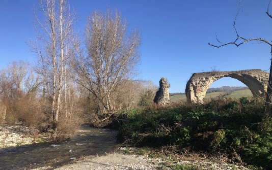 Il Borgo e il Fiume
